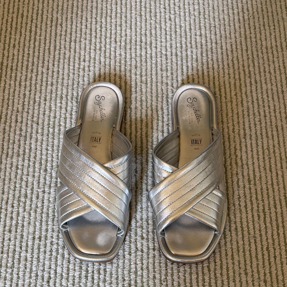 Seychelles Women's Metallic Silver Mules